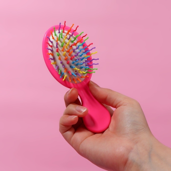 Расчёска - мини массажная, 5,5 × 14 см, цвет розовый Расчёска - мини массажная, 5,5 × 14 см, цвет розовый