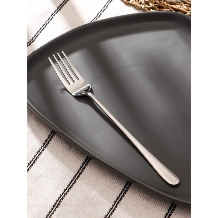 Вилка столовая из нержавеющей стали Magistro Elegance, 21&times;2,5 см, на подвесе, толщина 2 мм, цвет серебряный