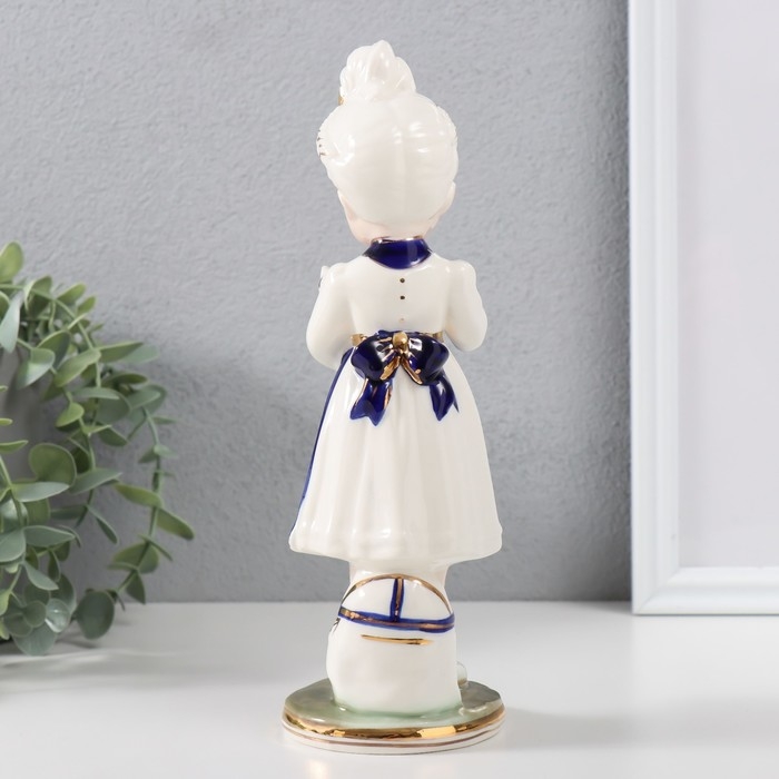 Сувенир керамика Сувенир керамика "Девочка играет котёнком" кобальт 7,3х7,3х22,5 см