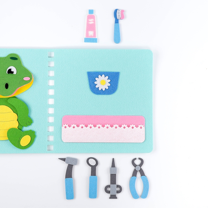 Развивающая книжка &laquo;Лечим зубки&raquo;