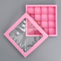 Коробка для конфет, кондитерская упаковка, 16 ячеек &laquo;От всего сердца&raquo;, 18.9 х 18.9 х 3.8 см