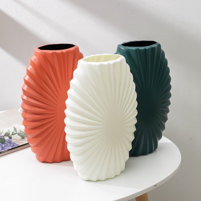 Ваза для цветов, 10×18×27,5 см, 2,7 л, цвет МИКС Ваза для цветов, 10×18×27,5 см, 2,7 л, цвет МИКС