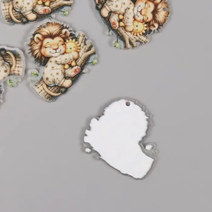 Декор для творчества акрил "Львёнок в пижамке сладко спит на брёвнышке" 3х3х0,2 см