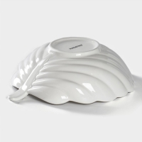 Салатник фарфоровый Magistro &laquo;Лист Бланш&raquo;, 550 мл, 20,5&times;17 см, цвет белый