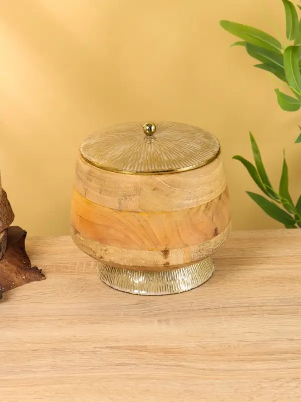 Конфетница с крышкой "Грильяж" алюминиевая с манговым деревом 17,5х17,5х18 см