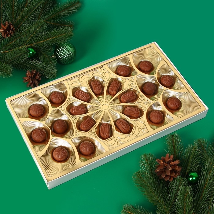 Новый год. Новогодний набор глазированных конфет "ROYAL", ассорти, 220 г