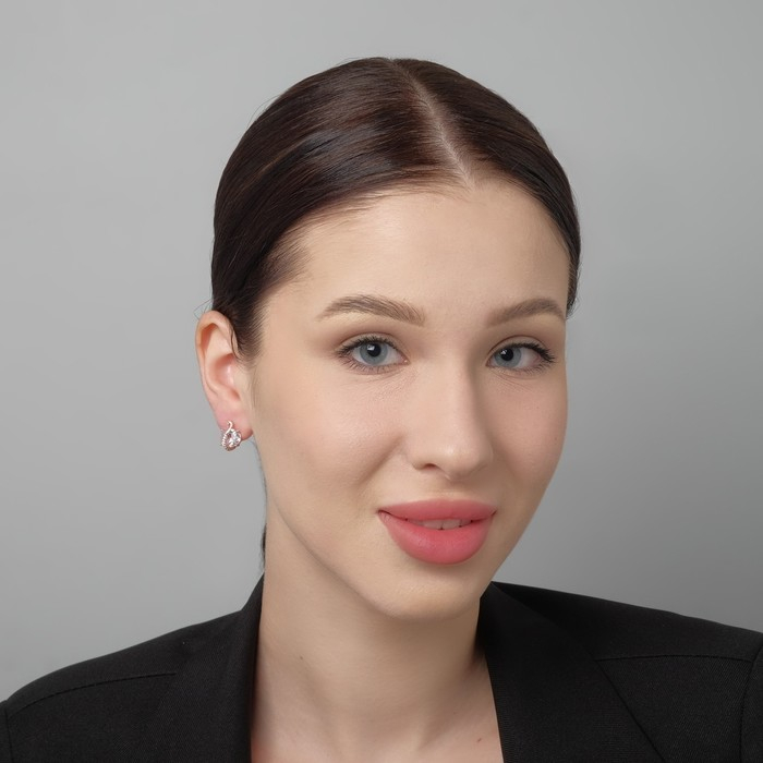 Серьги со стразами &laquo;Магия&raquo; бусинка в сплетении, цвет белый в розовом золоте