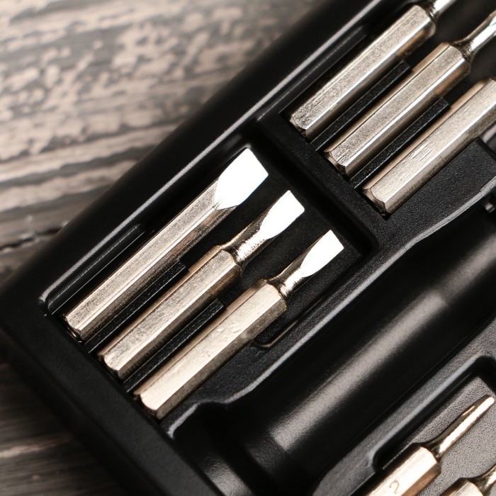 Набор отверток в фляге &laquo;Твое лицо&raquo;, универсальный, 18 предметов