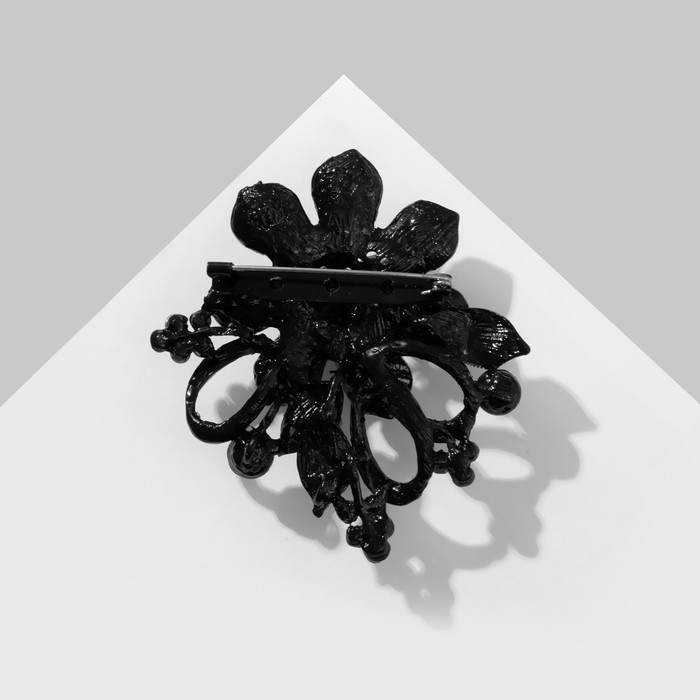 Брошь &laquo;Цветок&raquo; с завитками, цвет розовый в чёрном металле