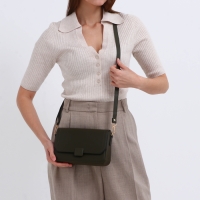 Сумка женская мессенджер на магните, цвет хаки Сумка женская мессенджер на магните, цвет хаки