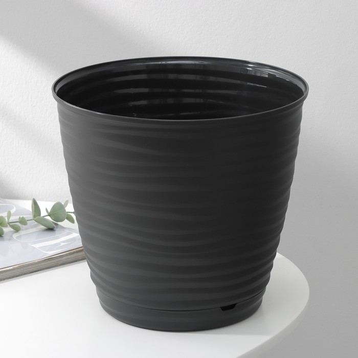 Горшок для цветов с поддоном Saffron, 5,4 л, d=22,4 см, h=20,5 см, пластиковый, цвет чёрный Горшок для цветов с поддоном Saffron, 5,4 л, d=22,4 см, h=20,5 см, пластиковый, цвет чёрный
