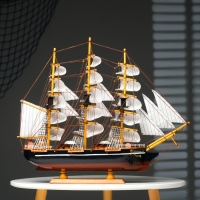 Корабль сувенирный большой &laquo;Трёхмачтовый&raquo;, борта светлое дерево, паруса белые, 59 х 10 х 49 см