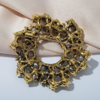 Брошь &laquo;Императрица&raquo; круг с розами, цвет серо-синий в чернёном золоте