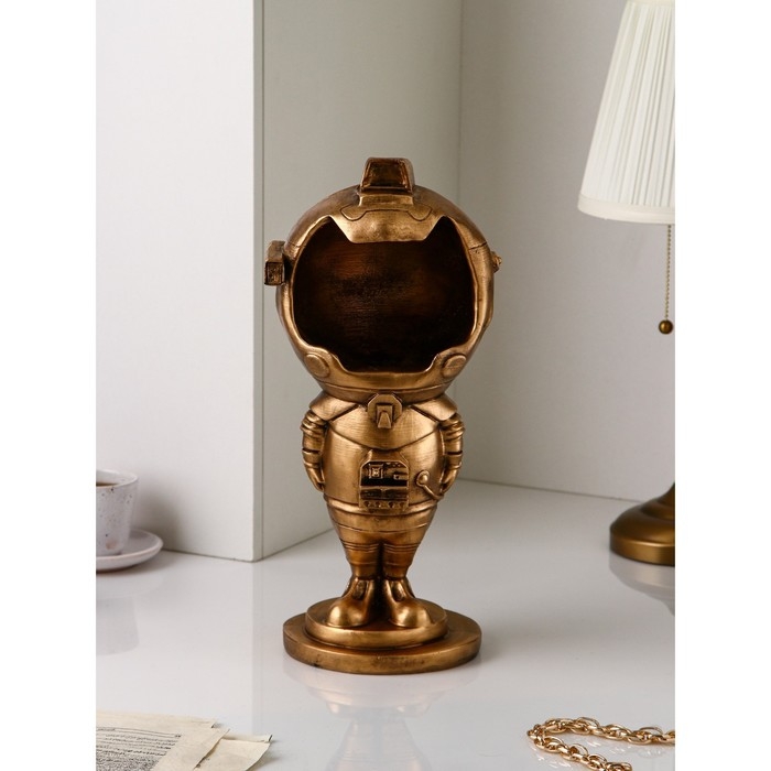 Подставка для мелочей &laquo;Астронавт&raquo;, полистоун, 44 см, цвет золото