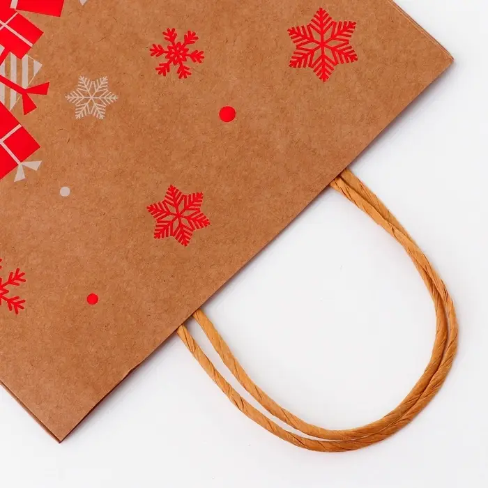Пакет крафт с тиснением, круглая ручка, &laquo;Новогдние сани&raquo; 21&times;27&times;11 см, 120 г