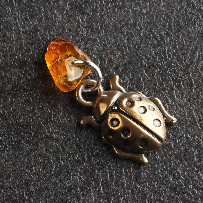 Брелок талисман "Божья Коровка", латунь, янтарь