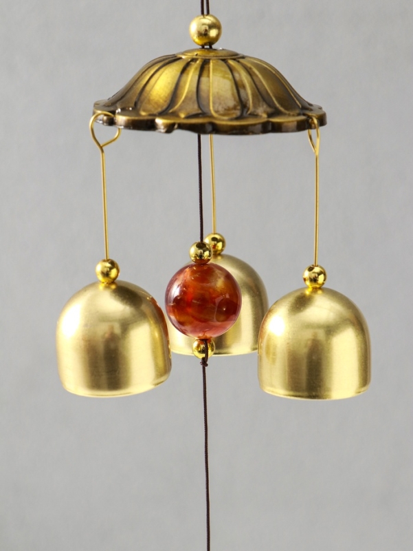 Музыка ветра металл "Монета со слонами" 3 колокольчика 1 фигурка 38 см МИКС