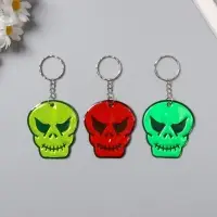Брелок пластик светоотражающий "Череп" МИКС 5,5х5 см