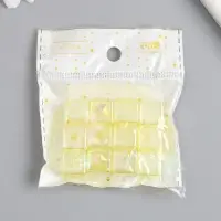 Бусина для творчества пластик "Кубик. Перламутровый блеск" жёлтый 1,4х1,4х1,4 см