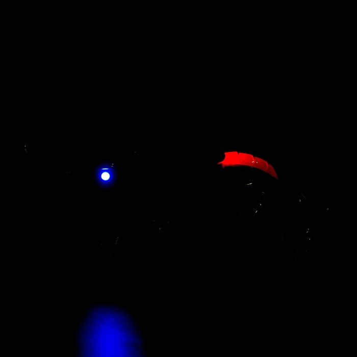 Робот «Динобот», реагирует на прикосновение, световые и звуковые эффекты, металлический, цвет зелёный Робот «Динобот», реагирует на прикосновение, световые и звуковые эффекты, металлический, цвет зелёный