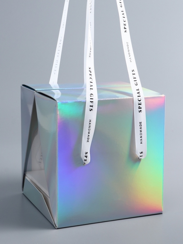 Коробка под бенто-торт с ленточками, голография , 15,5 х 15,5 х 16 см