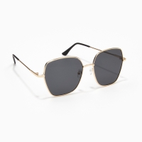 Очки солнцезащитные uv 400, дужка 14 см, ширина 13.1 см, линза 5.6 х 5.7 см