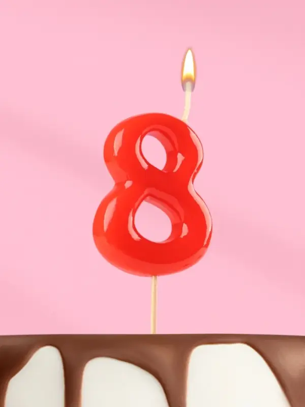 Свеча в торт &laquo;Красная&raquo;, цифра 8