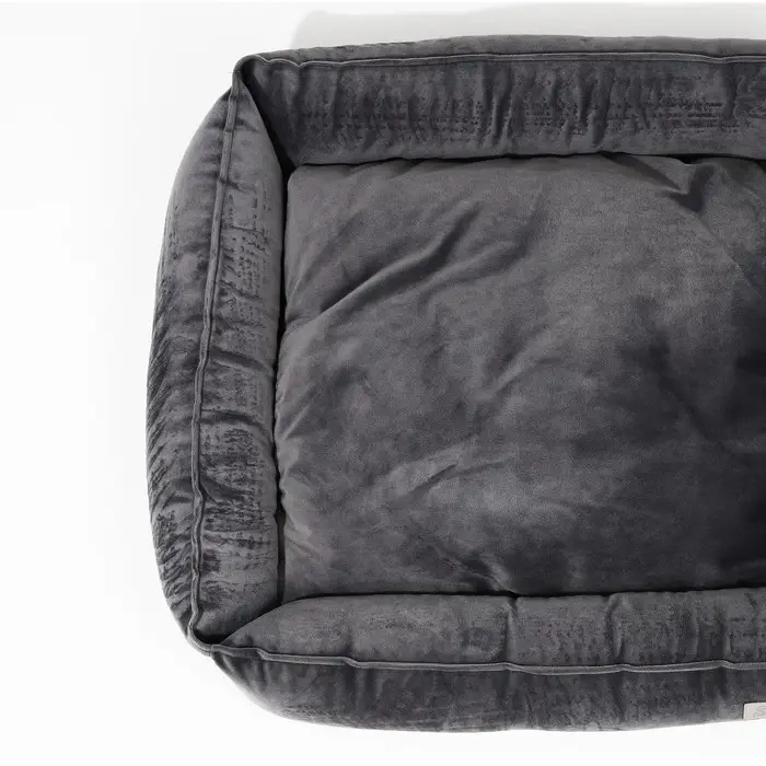 Лежанка для кошек и собак велюровая Pet Lab, 55 х 50 х 15 см, серая