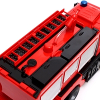 Робот радиоуправляемый &laquo;Пожарная машина&raquo;, трансформируется, световые и звуковые эффекты