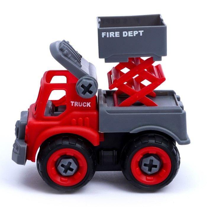 Конструктор винтовой &laquo;Пожарный транспорт&raquo;, с отвёрткой, МИКС