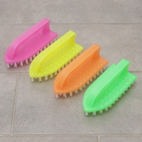 Щётка - утюжок Доляна, 12,5&times;5,5&times;5 см, цвет МИКС