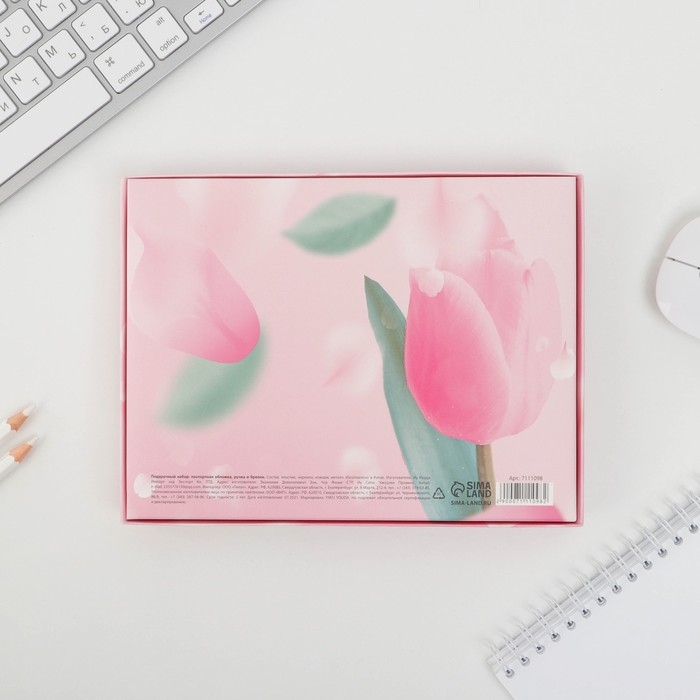 Набор &laquo;С 8 марта&raquo;: обложка для паспорта ПВХ, брелок и ручка пластик