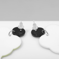 Серьги пластик &laquo;Лягушки&raquo; в бабочках, цветные в серебре