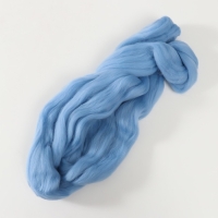 Шерсть для валяния 100% полутонкая шерсть 50 гр (015 голубой) Шерсть для валяния 100% полутонкая шерсть 50 гр (015 голубой)