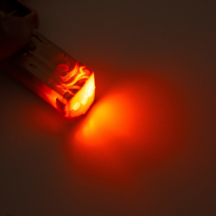 Фонарик - лазер брелок для ключей на кольце &laquo;Пистолет золотой&raquo;, 4 режима мигает, ультрафиолет, LR44&times;3 шт., 5.2&times;9.7&times;1.5 см