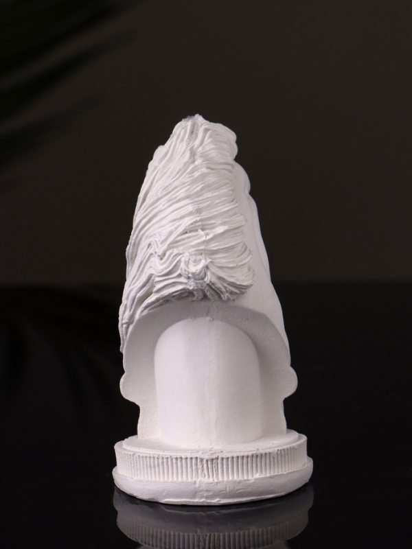 Фигура "Конь " 9х6 см,натуральный