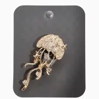 Брошь "Медуза", цвет белый в золоте