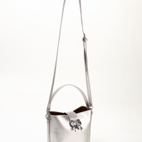 Сумка женская, 27*7*12, отд на молнии, длин ремень, серебро Сумка женская, 27*7*12, отд на молнии, длин ремень, серебро