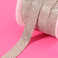 Стразы самоклеящиеся, d = 2 мм, ширина - 14 мм, 4,5 &plusmn; 0,5 м, цвет серебряный