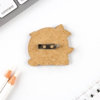 Открытка со значком &laquo;Оберег на достаток&raquo;, 4 х 3,5 мм.