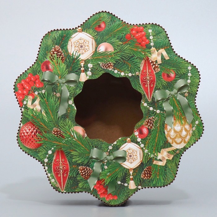 Коробка подарочная «Венок», 21 х 22 х 5 см Коробка подарочная «Венок», 21 х 22 х 5 см