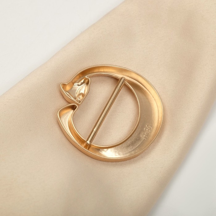 Пряжка для платка &laquo;Лисичка&raquo; с хвостиком, цвет матовое золото