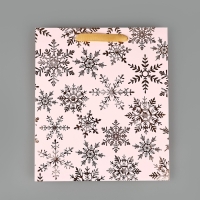 Пакет подарочный новогодний ламинированный &laquo;Вьюга&raquo;, тиснение, M 30 х 26 х 9 см, Новый год