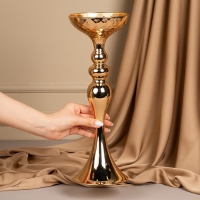 Подсвечник металл на 1 свечу &laquo;Ричард&raquo; цвет золото 12.5 х 12.5 х 37.5 см