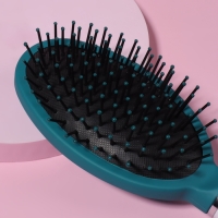 Расчёска массажная, прорезиненная ручка, 7 &times; 25 см, цвет зелёный/белый