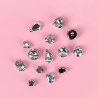 Стразы в оправе ассорти (наб 50шт цена за наб) пластик серебряный и АВ