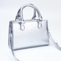 Сумка женская, 20*8*14, отд на молнии, длин ремень, серебро Сумка женская, 20*8*14, отд на молнии, длин ремень, серебро