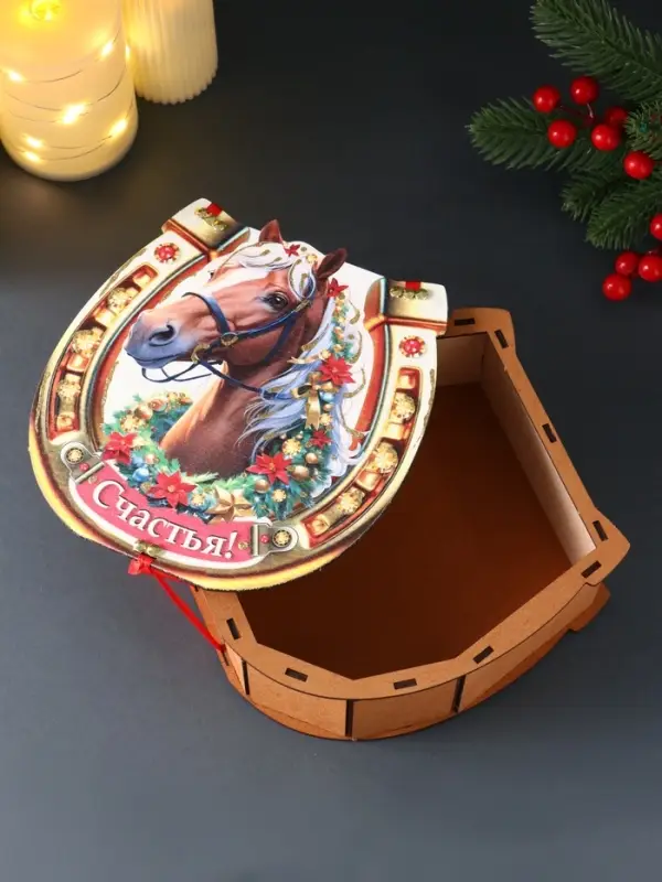 Шкатулка &laquo;Подкова&raquo;, 18&times;18.5&times;7 см