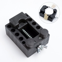 Тиски для ремонта наручных часов, 5 х 3.7 х 8.3 см Тиски для ремонта наручных часов, 5 х 3.7 х 8.3 см