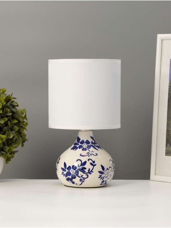 Настольная лампа "Гжель" 1х40Вт Е14 белый/синий 15х15х25,5см